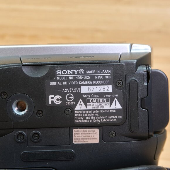 Sony HDR-UX5 DVD Handycam Camcorder, 1080i HD, Carl Zeiss Lens, Tested - Picture 8 of 9